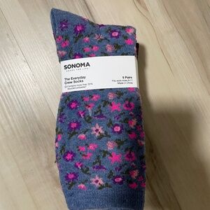 Floral crew socks